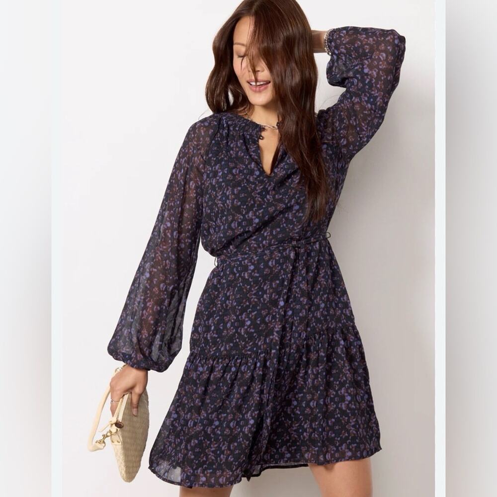 NWT Evereve | Abstract Print Purple Split Neck Ruffle Hem Dress Size XS